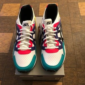 Asics Gel-Lyte V Air Force 1 Low Nike Dunks Jordan Retro Yeezy New Balance 550